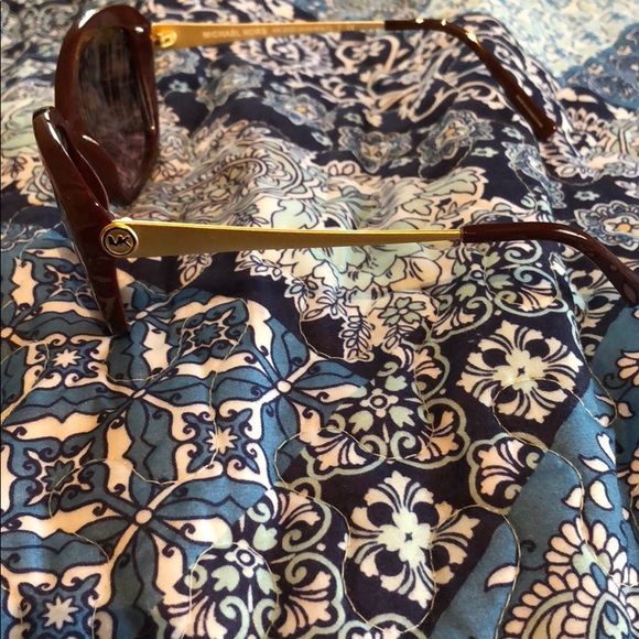 Mk burgundy sunglasses - Picture 3 of 3